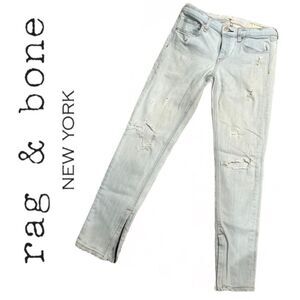rag & bone Women’s Light Wash Distressed Denim Zipper Capri‎ Jeans - Size 27
